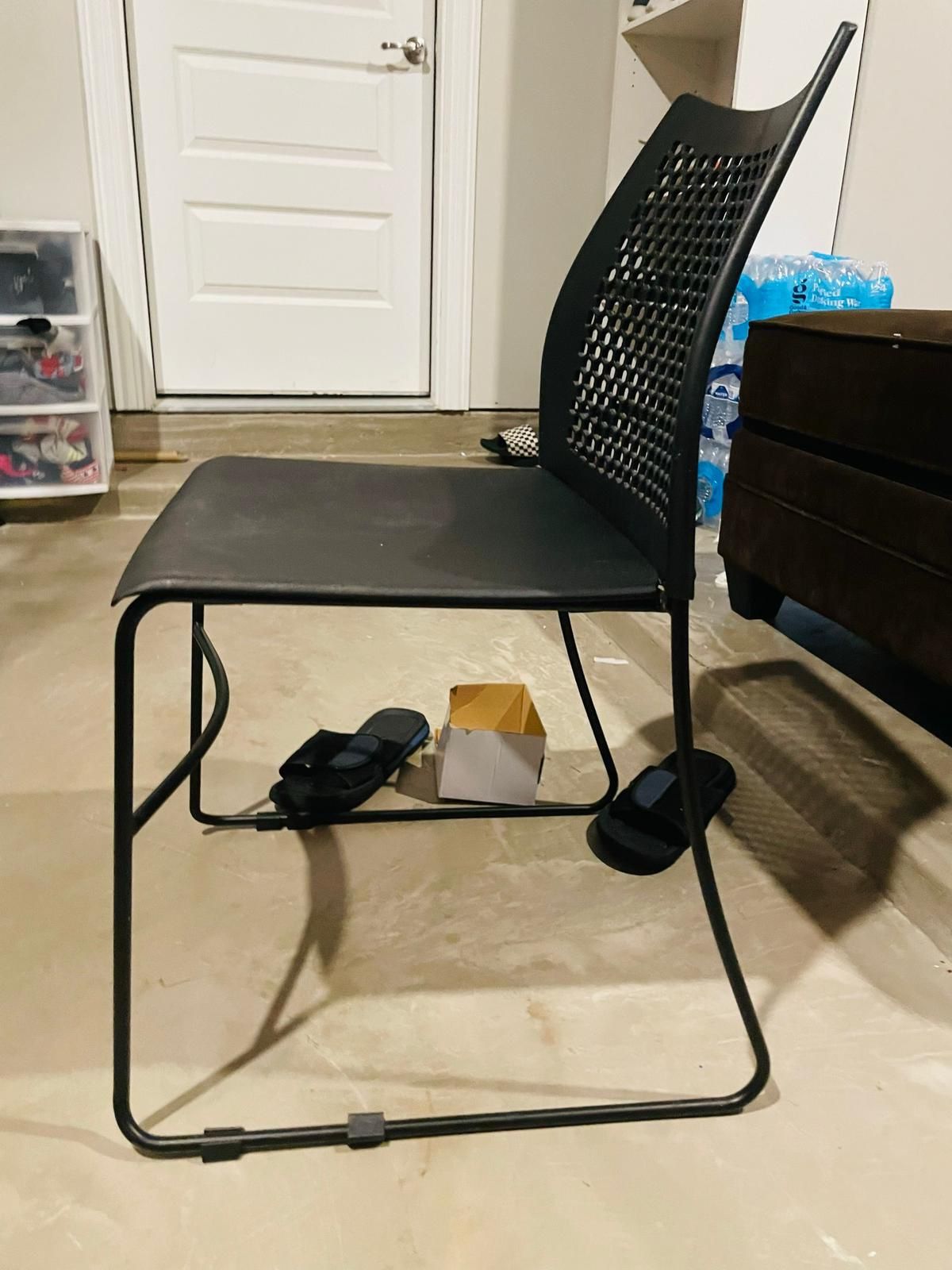 Black Mesh Guest Chair