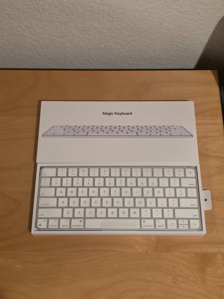 Apple Magic Keyboard (Lightning)