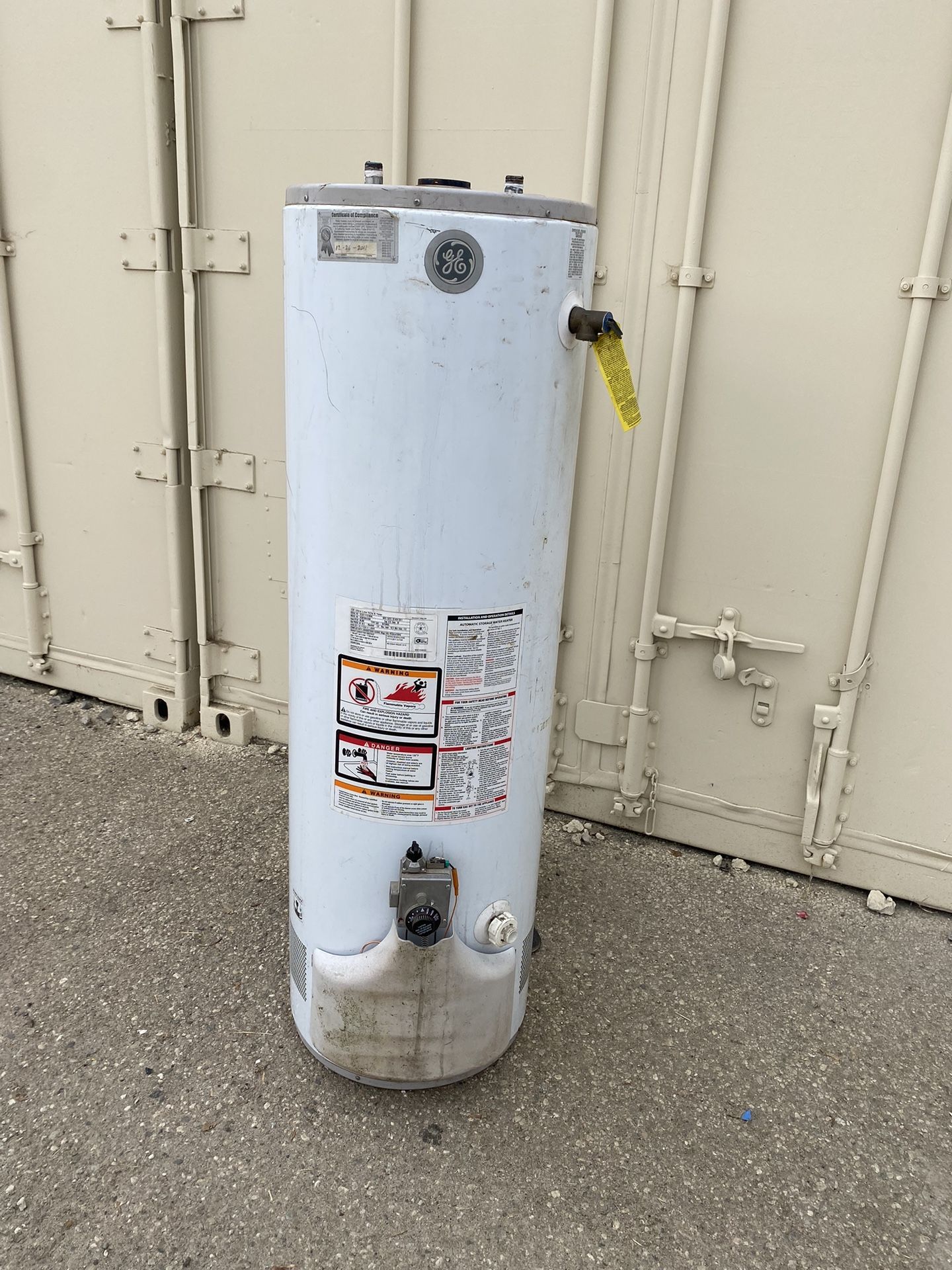 40 Gallon Water Heater