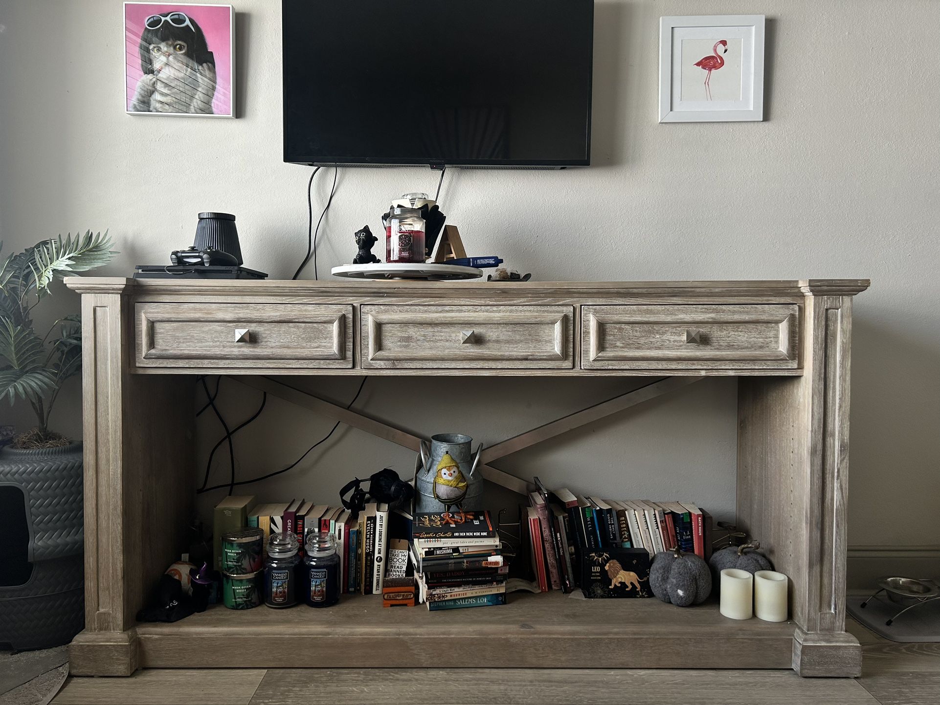 CONSOLE TABLE FOR SALE!