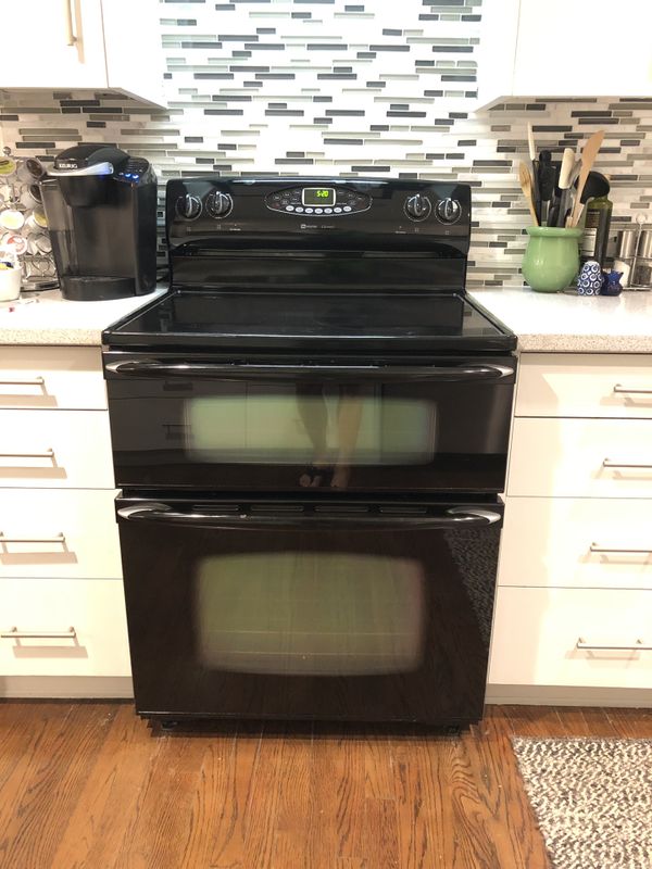 Maytag Gemini Model 750 Double Oven Electric Range for Sale in San