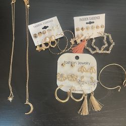 Assorted jewelry set