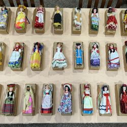 Collector Dolls Of The World