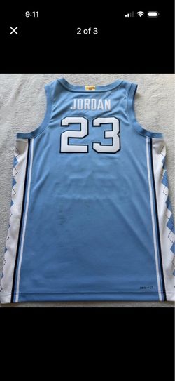 Jordan UNC jersey size L