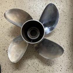 Mercury Trophy 13 3/4 X 17P X 4B Propeller 