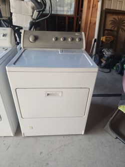 Whirlpool Gas Dryer Nice And Clean  working perfect nothing wrong come with 30 days warranty located Perris