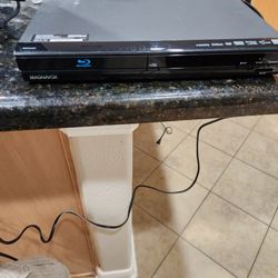 Magnavox Model MBP5120F/F7 E Blu Ray Player