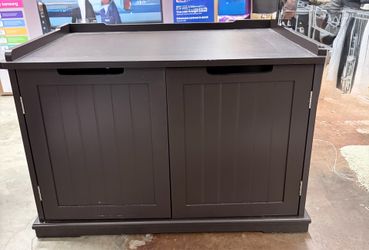 Wooden Pet House XL and Litter Box $30 OBO