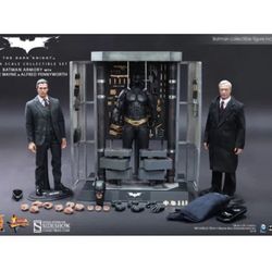 1/6 Hot Toys Dark Knight MMS236 Batman Armory with Bruce Wayne & Alfred Pennyworth 1/6th Scale Collectible Set