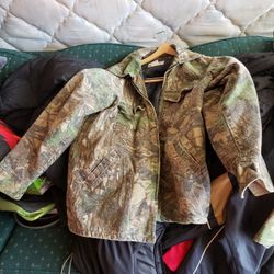 Size Large Gander Mountain Camo Hunting Jacket And Pants