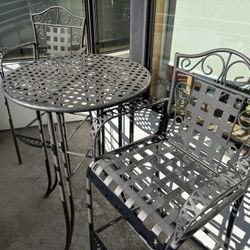 Outdoor Furniture 