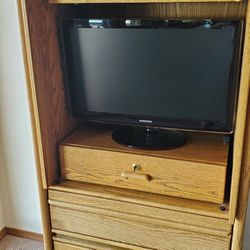 Oak TV Armoire- Well Made, Exc Cond