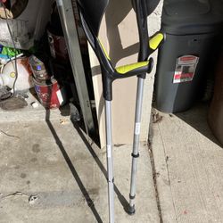 Ortonyx Forearm Crutches W/comfy Grips 1Pair