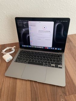 MacBook Air 13 (M1 chip / Latest OS 26 Tahoe) 8GB Memory Good Laptop (100% Battery)