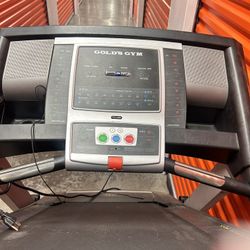 Golds Gym Crosswalk 570 Treadmill