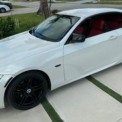 BMW 328i White Hard Top Convertible