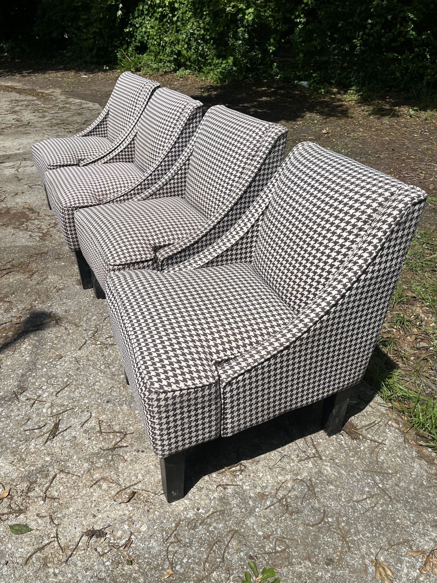 Set of 4 Houndstooth Chairs *Price is Negotiable* 
