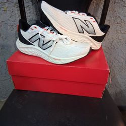 New Balance Size 9.5M