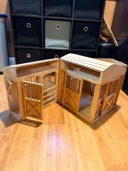 Melissa & Doug Folding Horse Stable #785