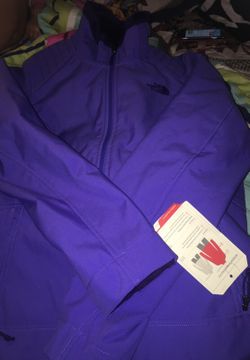 Brand new north face jacket size L for women