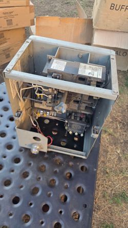 Large Lot of Electrical Supplies, Light Bulbs & Components