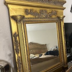 Beautiful Antique Mirror 