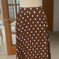 Back To School! Brown Polka Dot Pleated Midi Skirt – Brand New with Tags Size: Xs