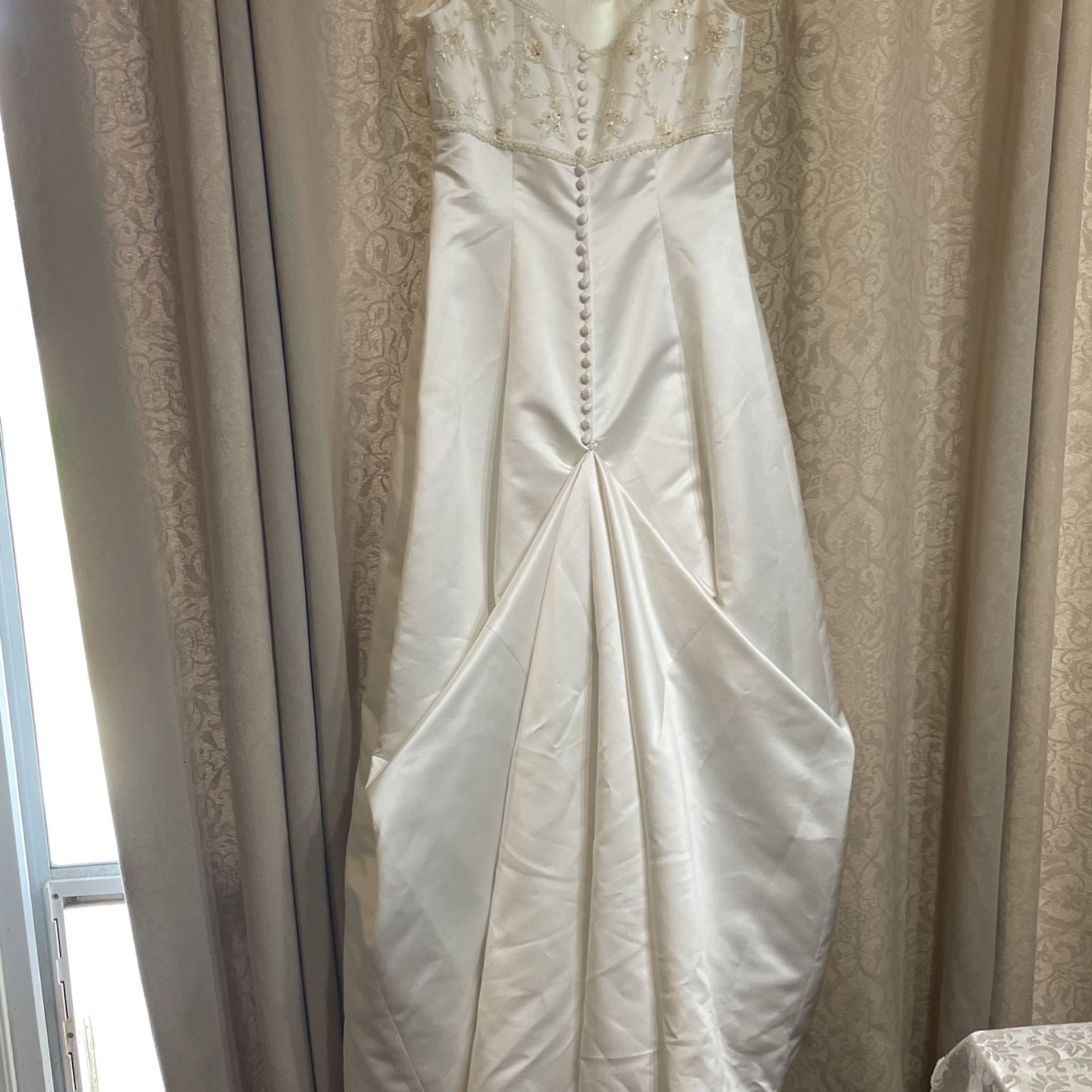 Wedding Dress (ivory)