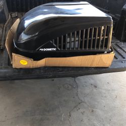 Dometic 15KBTU   RV   AC  Unit