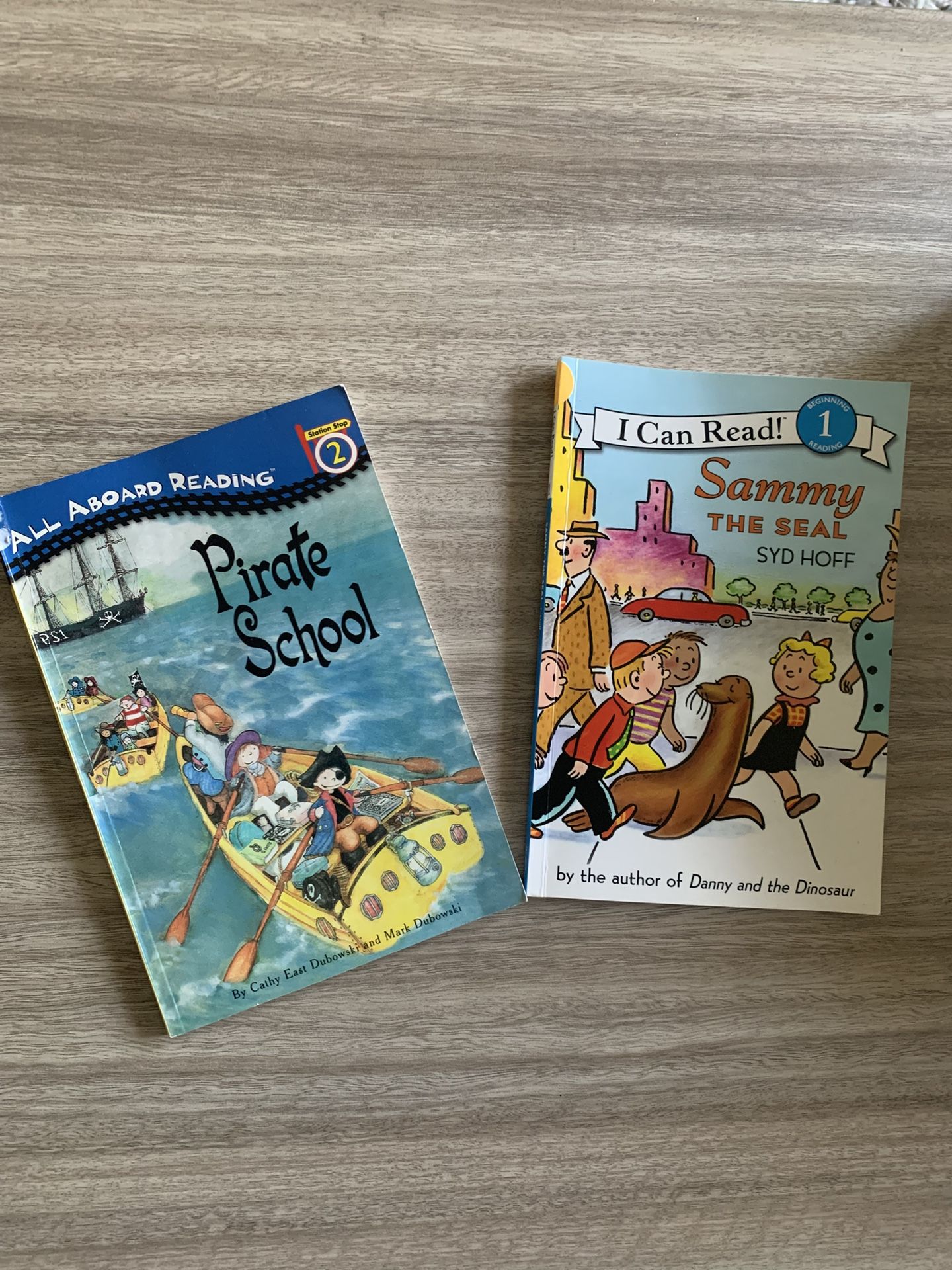 I can Read! Sammy the Seal Beginning Reading 1 & All Aboard Reading Pirate School Station Stop 2