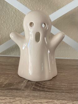GHOST CANDLE HOLDER