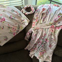 Maternity Robe And Swaddle Suit 