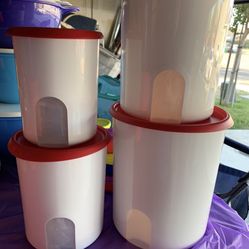Tupperware 