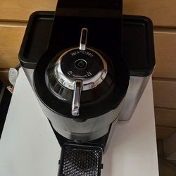 VertuoLine Coffee Maker Machine/ Cafetera Nespresso