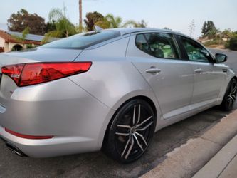 (11) Kia Optima, Super Low Miles, Clean Title, 4 Cylinder, Kia Warranty, 20"rims, No Issues Or Problems