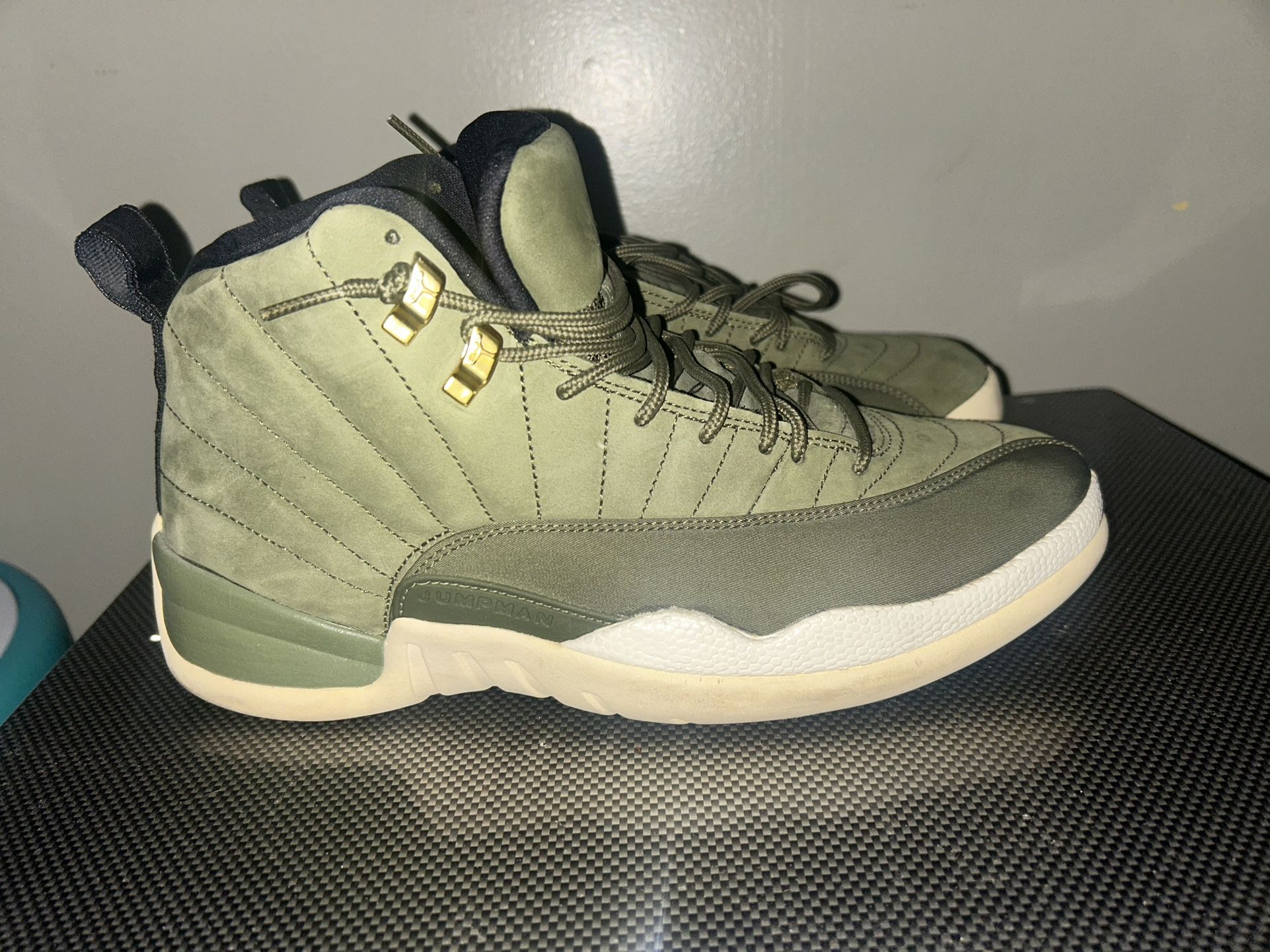 Jordan 12’s
