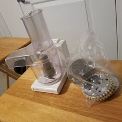 A food processor.... With attachments