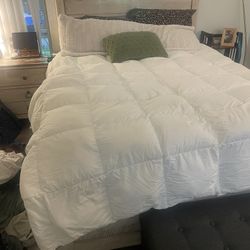 Queen Bedroom Set 