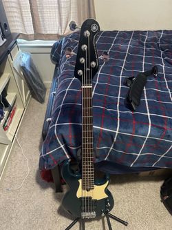 Yamaha BB435