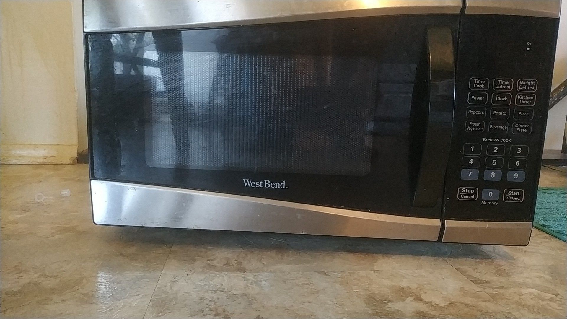 West Bend Microwave Oven