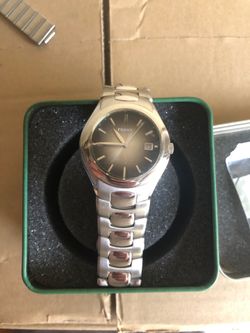 Fossil watch never worn