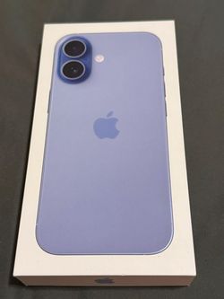 Blue iPhone 17 256 gb in mint condition unlocked to any company.