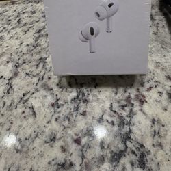 AirPods Pro (2nd generation) with MagSafe Charging Case (USB-C)