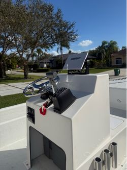 Carolina Skiff 17DLX with Suzuki 4 Stroke