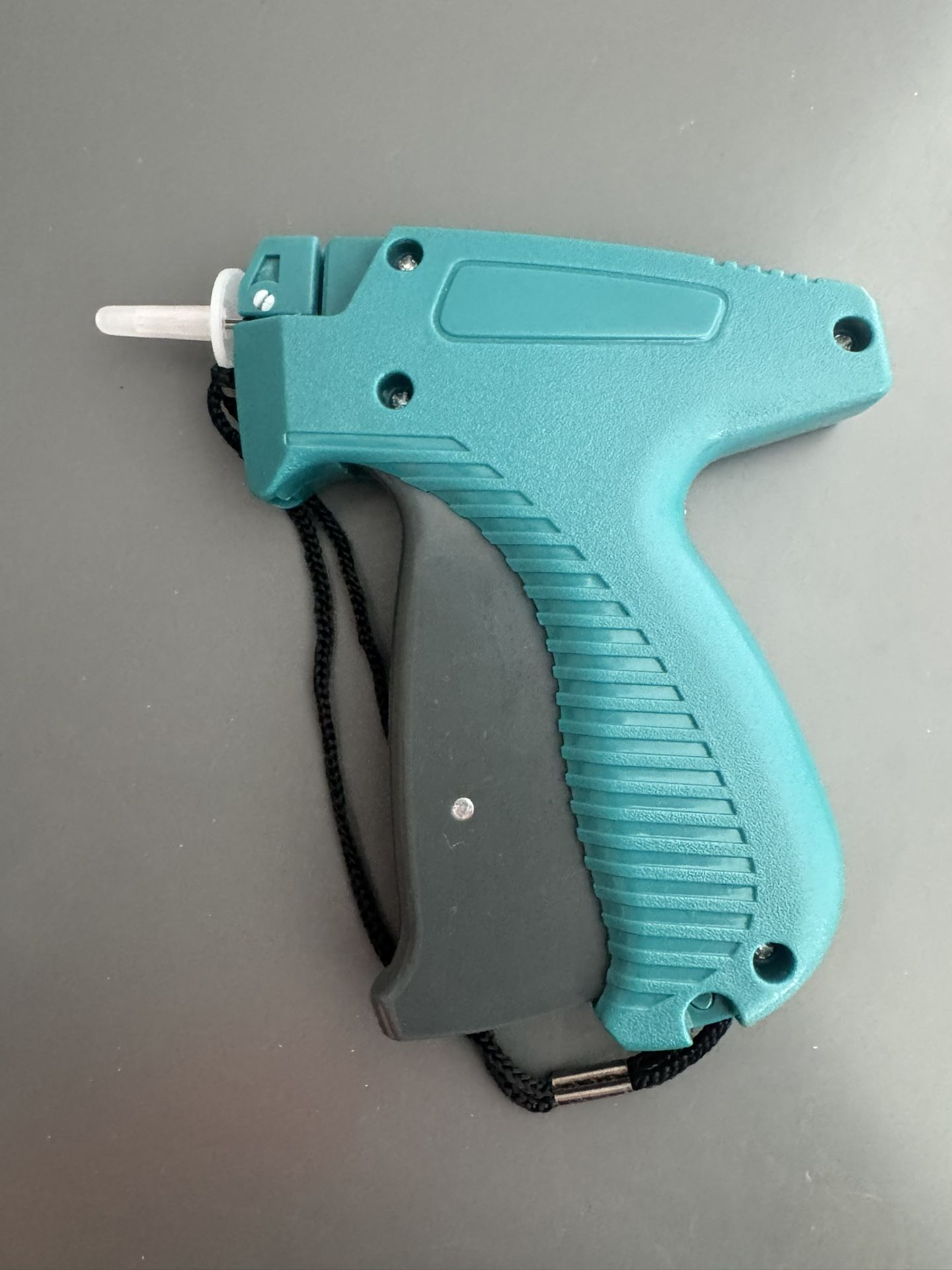 Tag gun