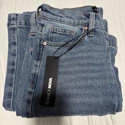 Fashion Nova Jeans 