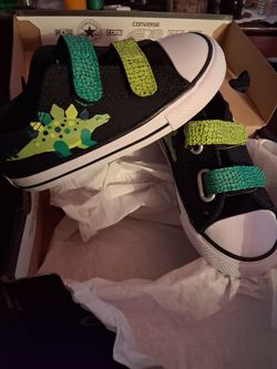 Brand new converse for kids