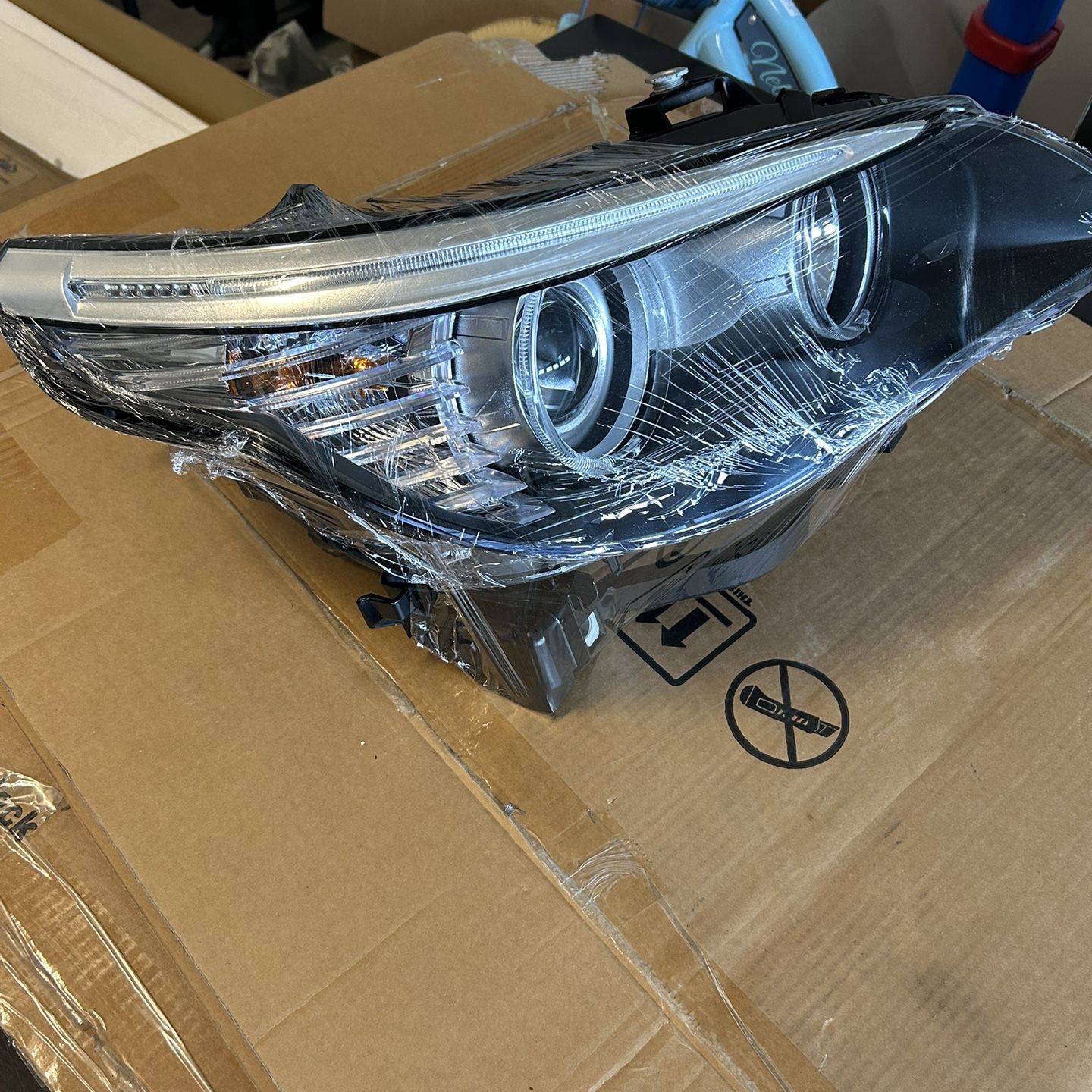 BMW E60 New Headlight 