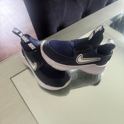 Navy Toddler Nike Shoes Size 10c 