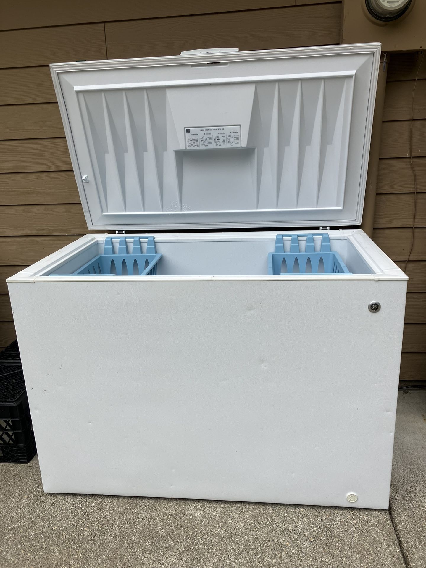 GE Energy Star 15 cu. ft. Chest Freezer